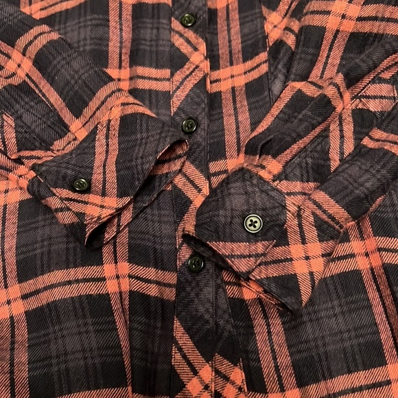 Rails Hunter Navy Mauve Button Down Shirt - Picture 10 of 10